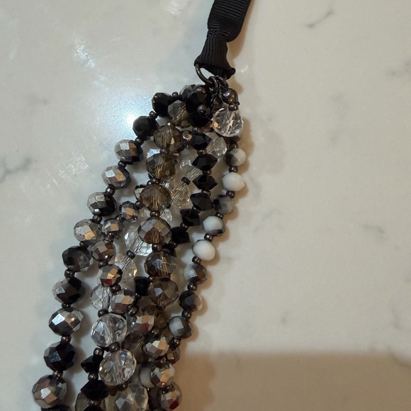 Loft beaded necklace with ribbon tie - Picture 4 of 5